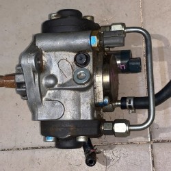 Mitsubishi Triton 4m41 Fuel pump 4D56U 1460A057 SM29400-1242 Denso Original