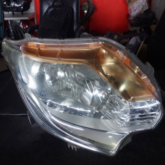 Lampu kepala Mitsubishi Triton vgt R Asli 2015